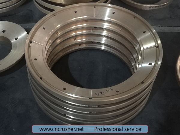 2 cone crusher socket liner